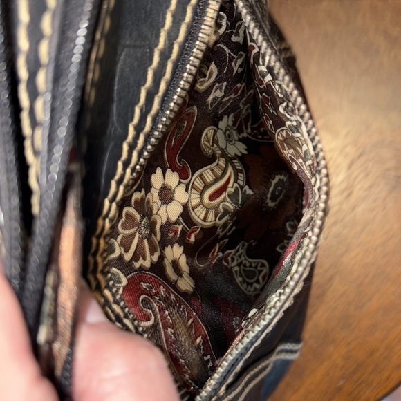 Tignanello. Convertible bag.  Shoulder/ Crossbody  Leather croc pattern   brown. - Picture 6 of 17